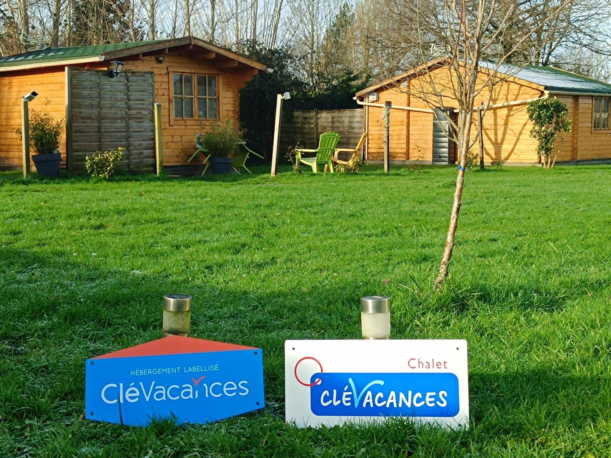 Gite Les Chalets Du Fliers Verton Meubles De Tourisme Classes 2 Etoiles Berck 外观 照片